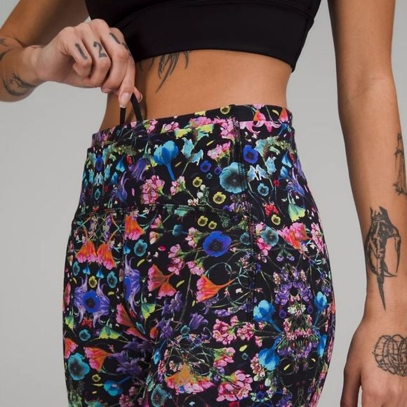 NWT Lululemon Sz2 Swift Speed HR Tight 28" Legging in Flowerscope Black Multi - Picture 5 of 13
